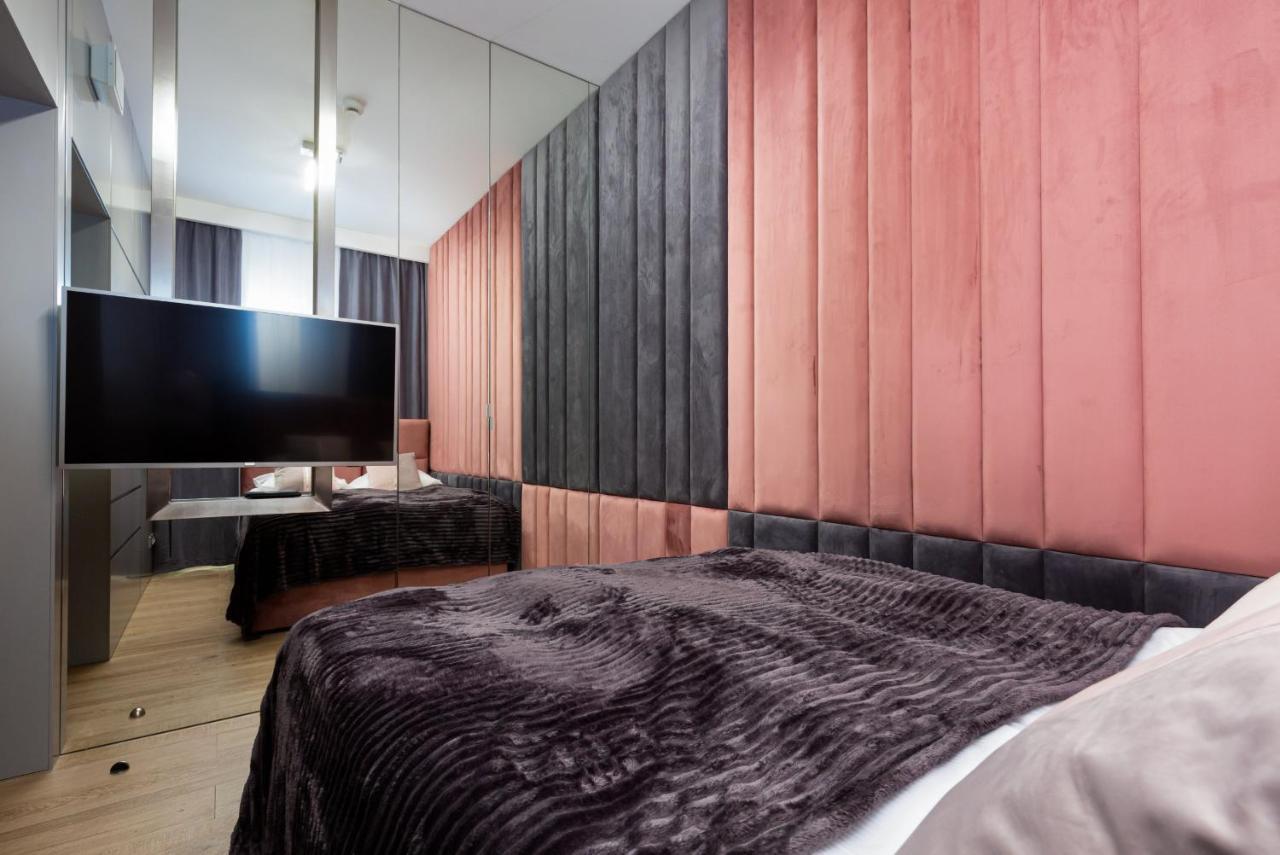 Premium Apartments Business Center By Renters Prestige วอร์ซอ ภายนอก รูปภาพ